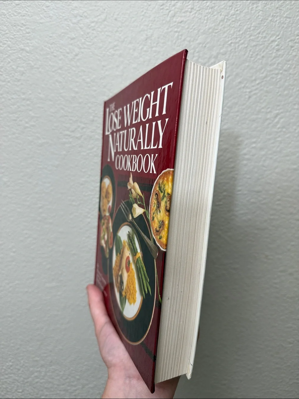 The Lose Weight Naturally Cookbook - Red Hardcover